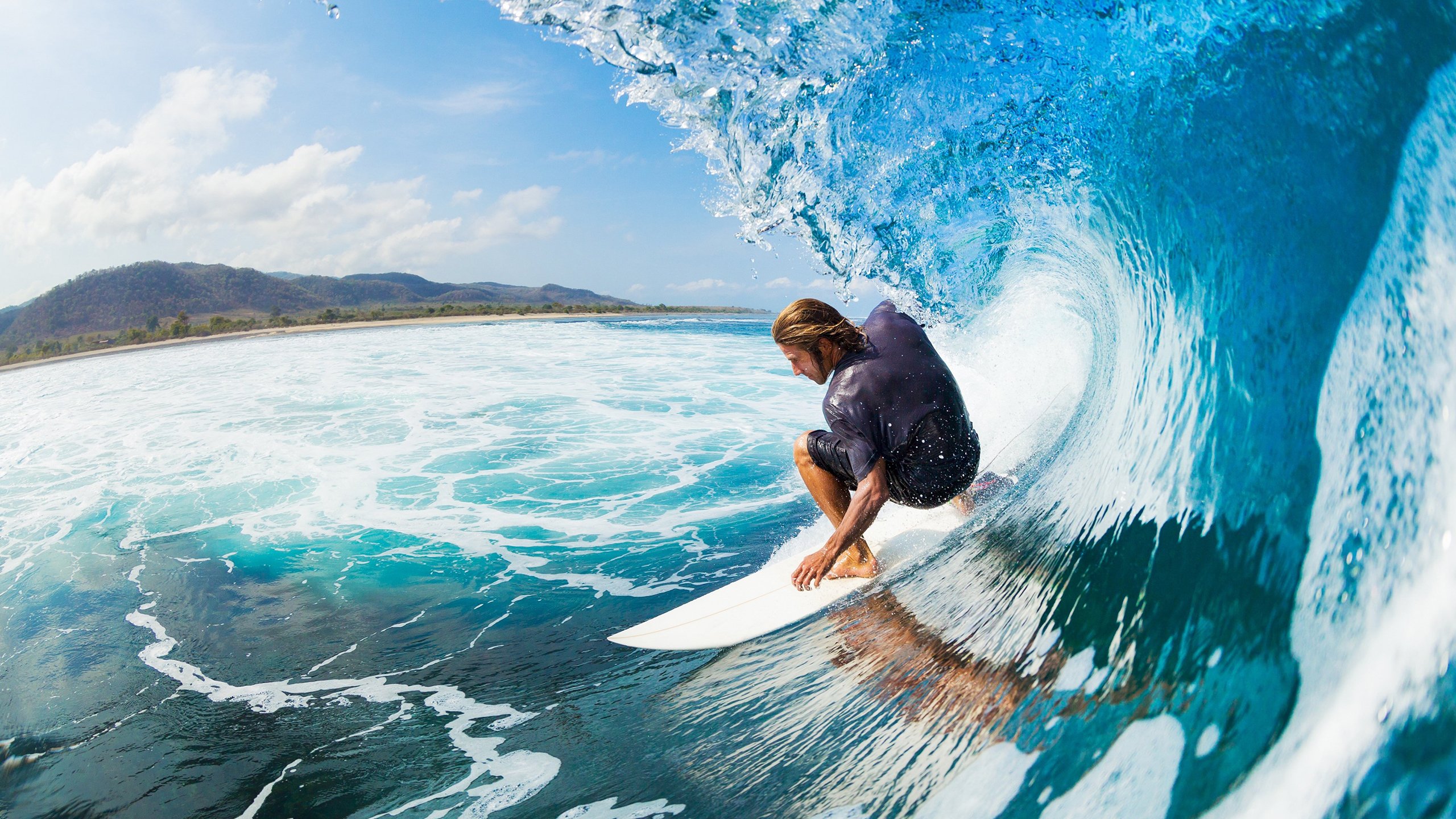 开云APP-三分暴雨席卷丹佛，勇士第三节一波流如何击溃掘金防线